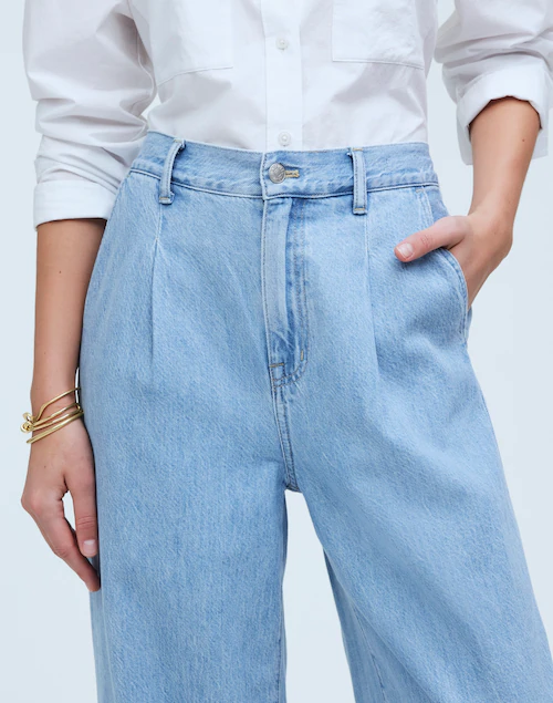 The Wide-Leg Jean: Airy Denim Edition