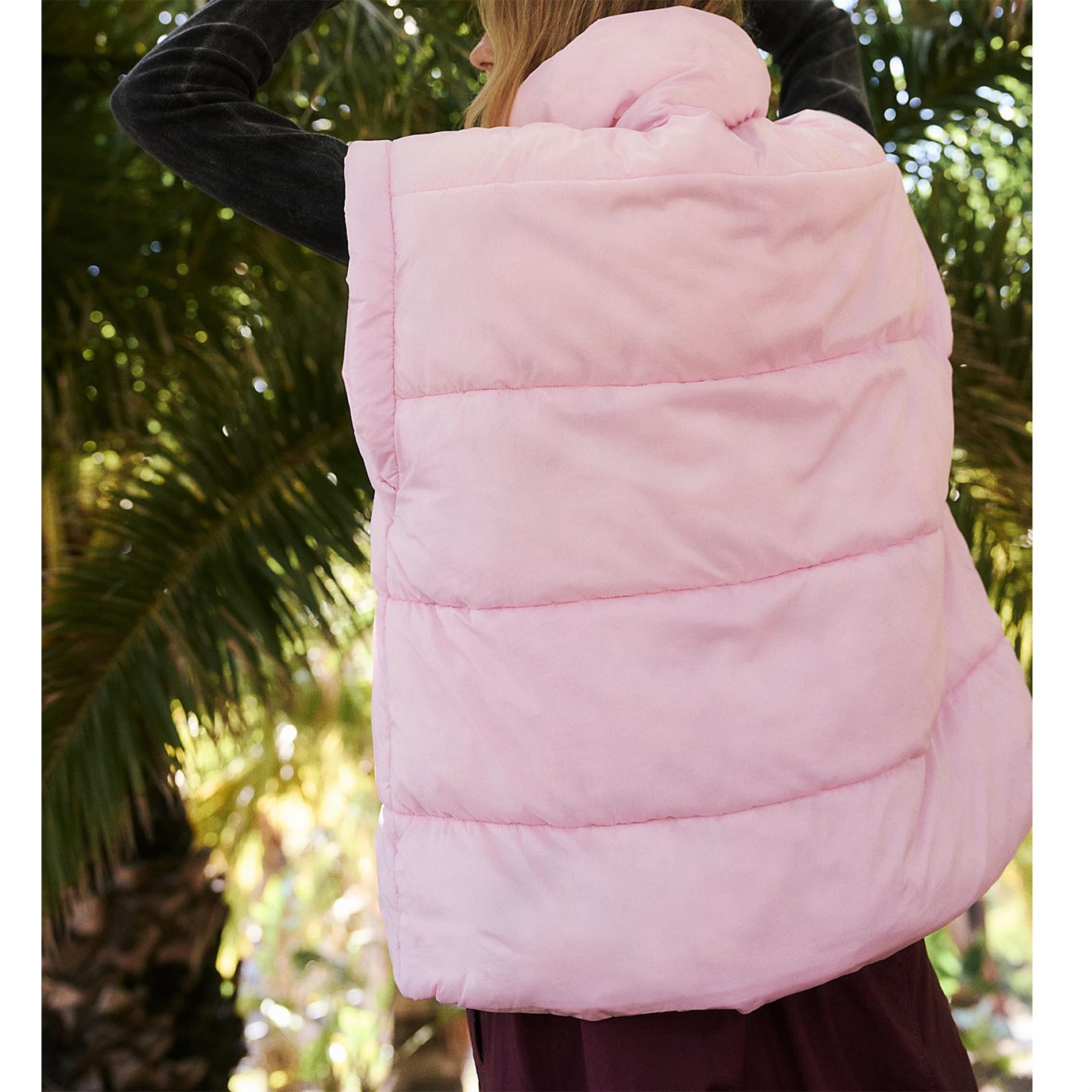 Women's Oversized Stand Collar Full Zip Puffer Vest