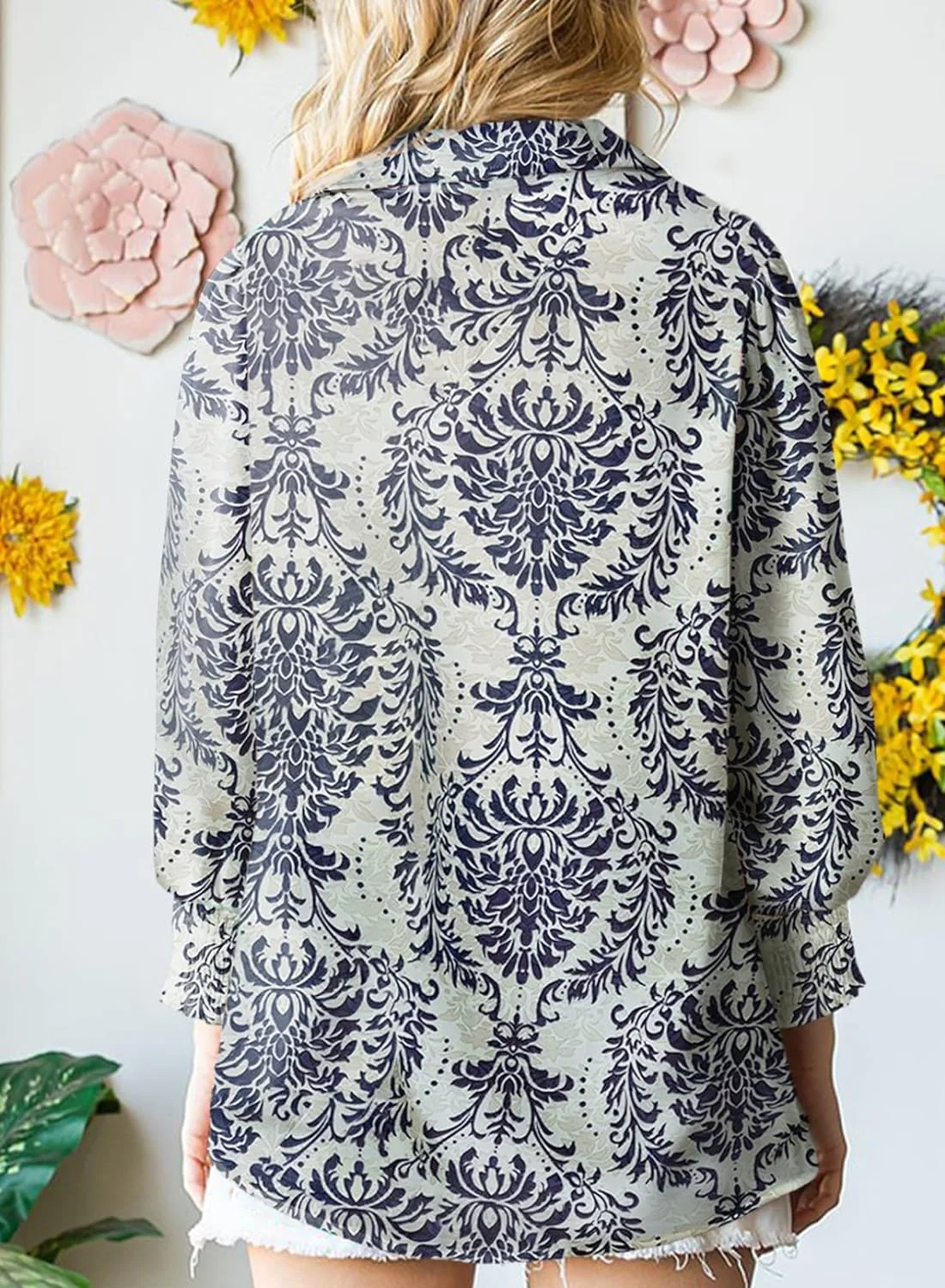 Women's Loose V-Neck Paisley Print Lantern Sleeve Blouse Top