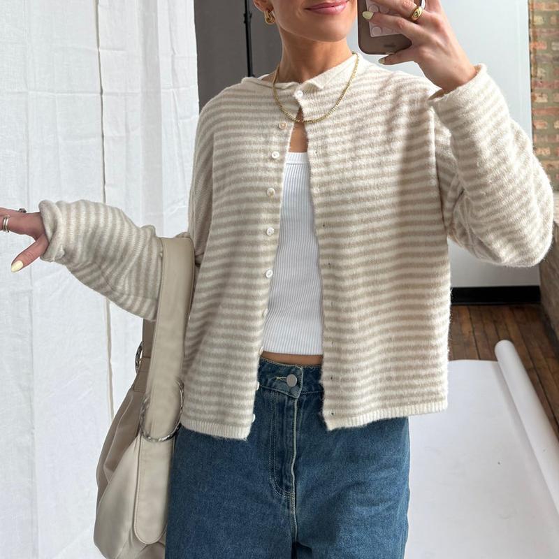 Women‘s Rolled Hem Striped Button Cardigan