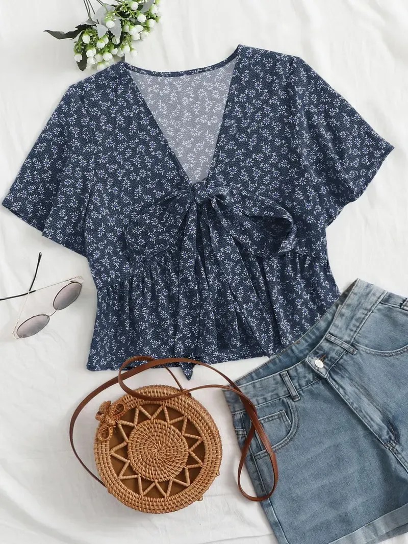 Women's Floral Print V Neck Tie Knot Ruffle Hem Short Sleeve Top