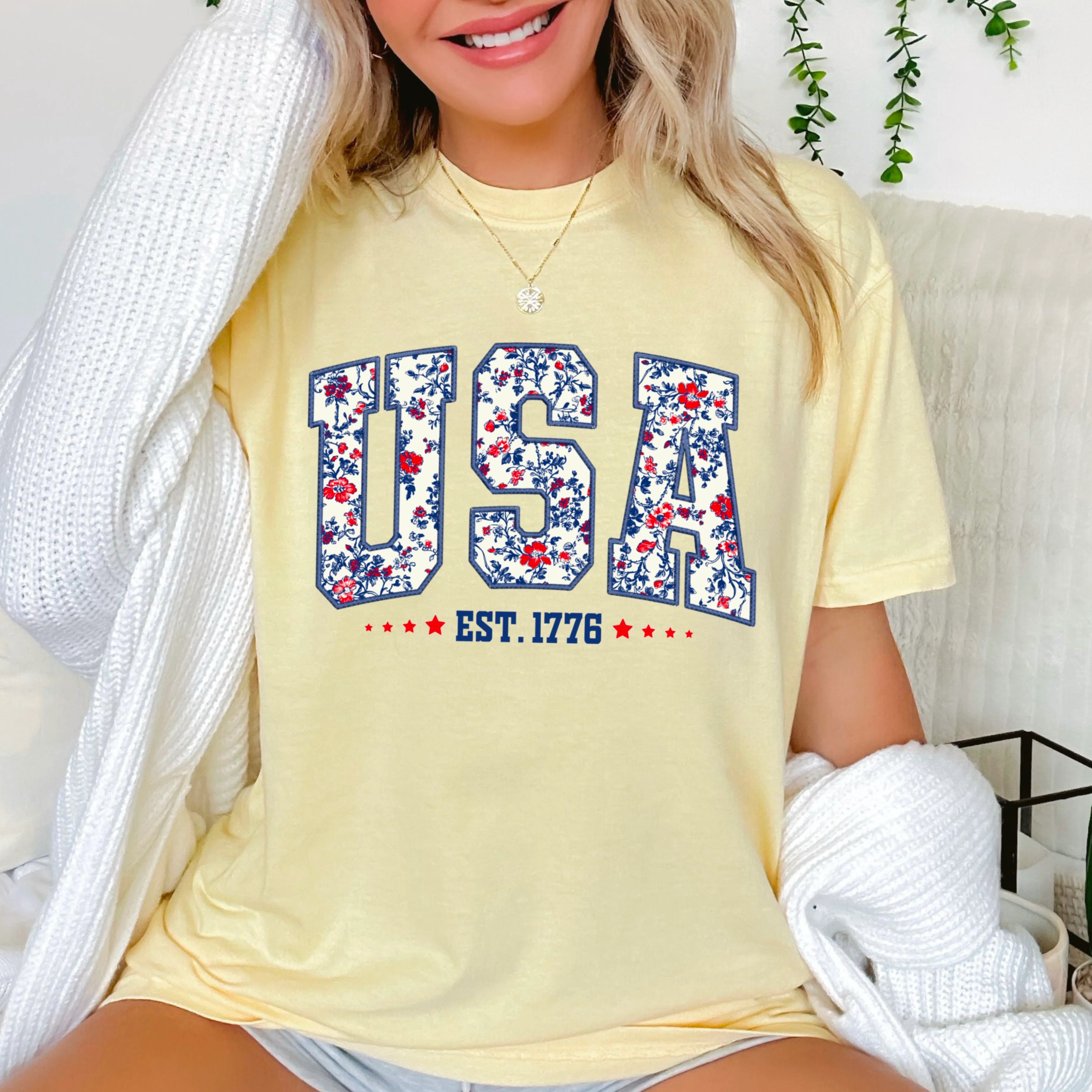 Women's Patriotic Floral USA Graphic Tee, Independence Day Shirt