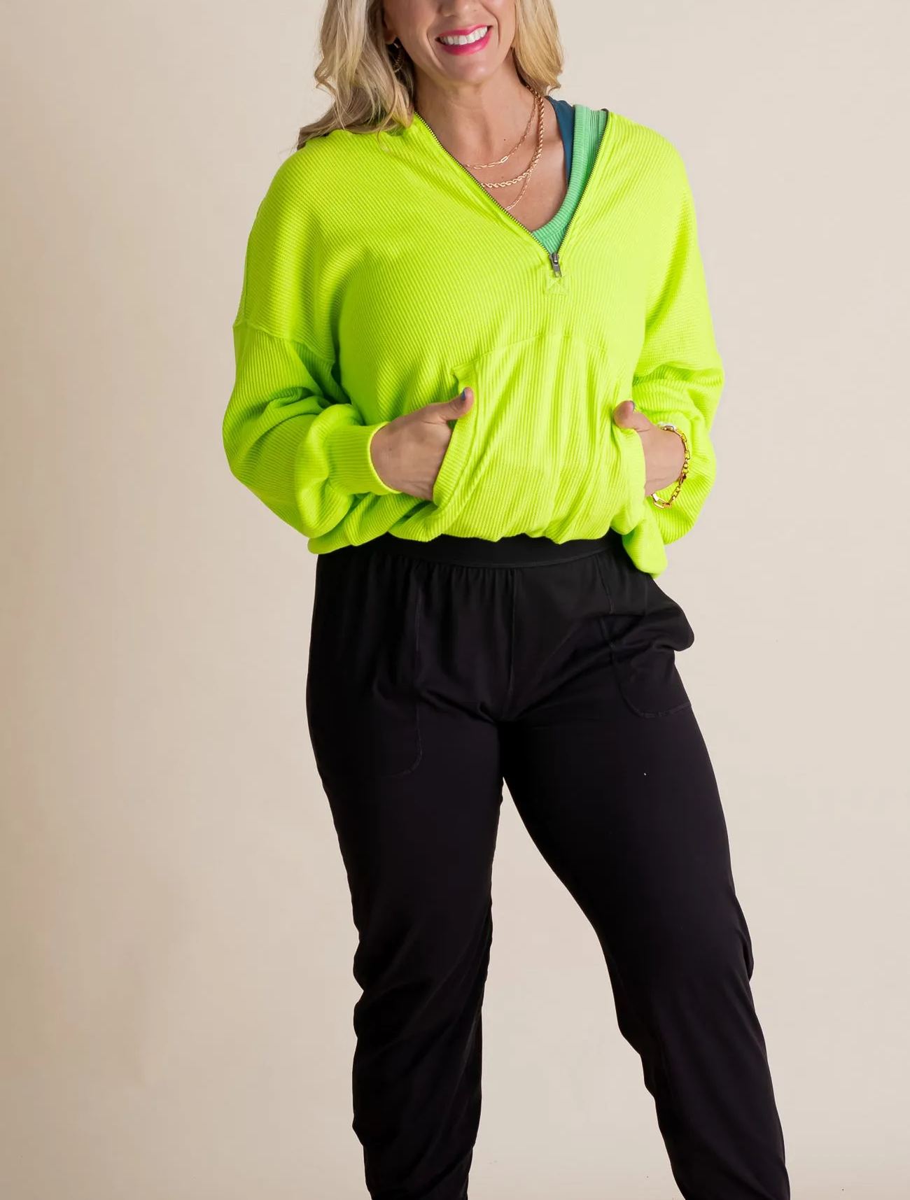 VINTAGE WASHED HALF ZIP UP HOODIE