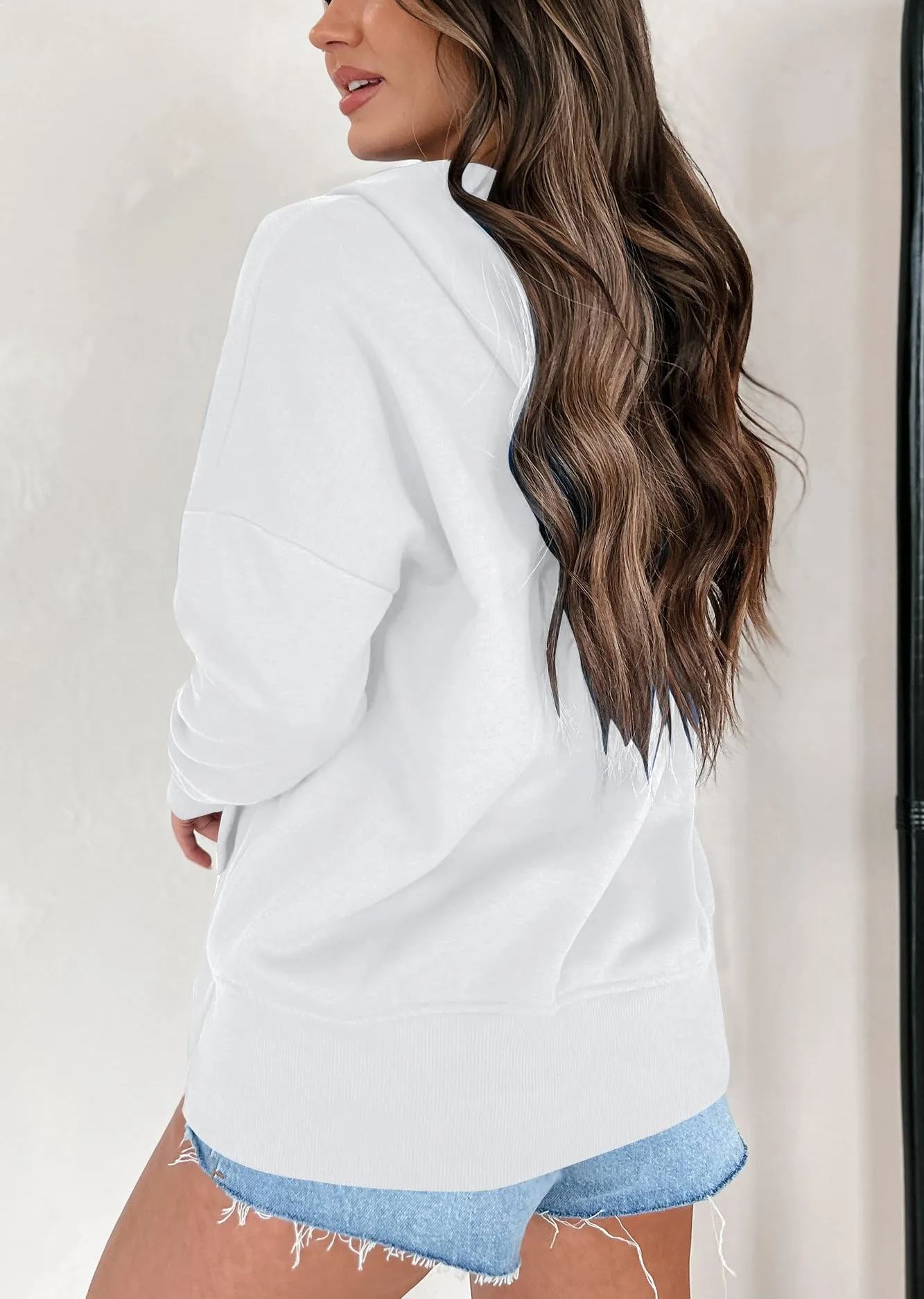 Women's Lightweight Button Collar Long Sleeve Sweatshirt With Pocket