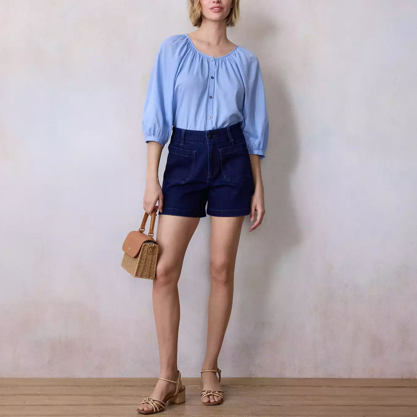 Women's Mid-Rise Slim Fit 4" Denim Shorts