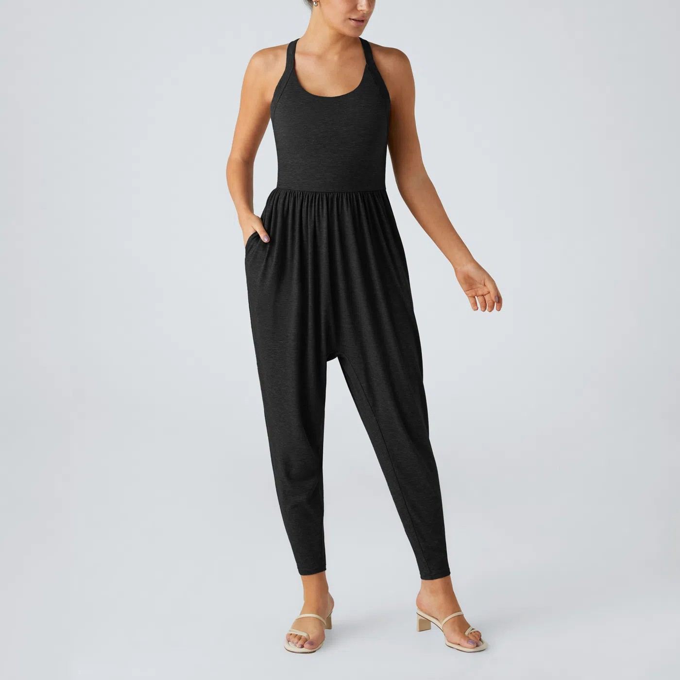 Backless Twisted U Neck Side Pocket Harem Casual Jumpsuit