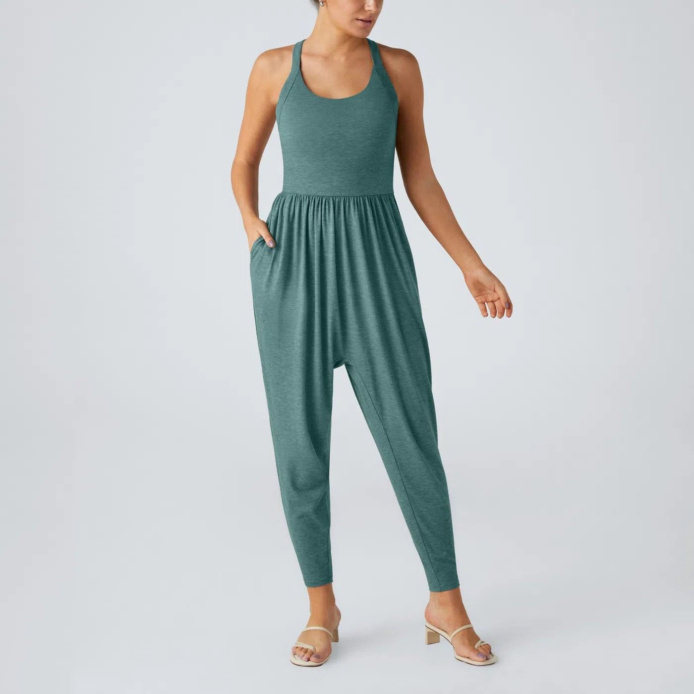 Backless Twisted U Neck Side Pocket Harem Casual Jumpsuit