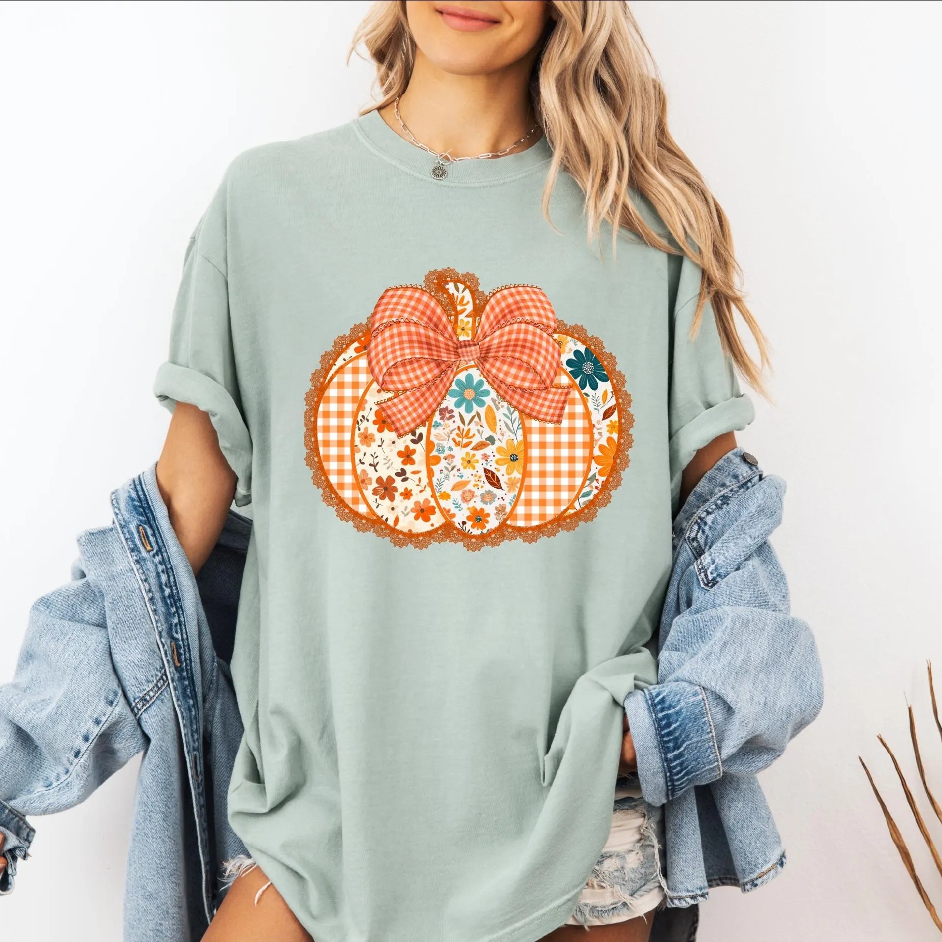 Cute Fall Floral Pumpkin Print T-Shirt