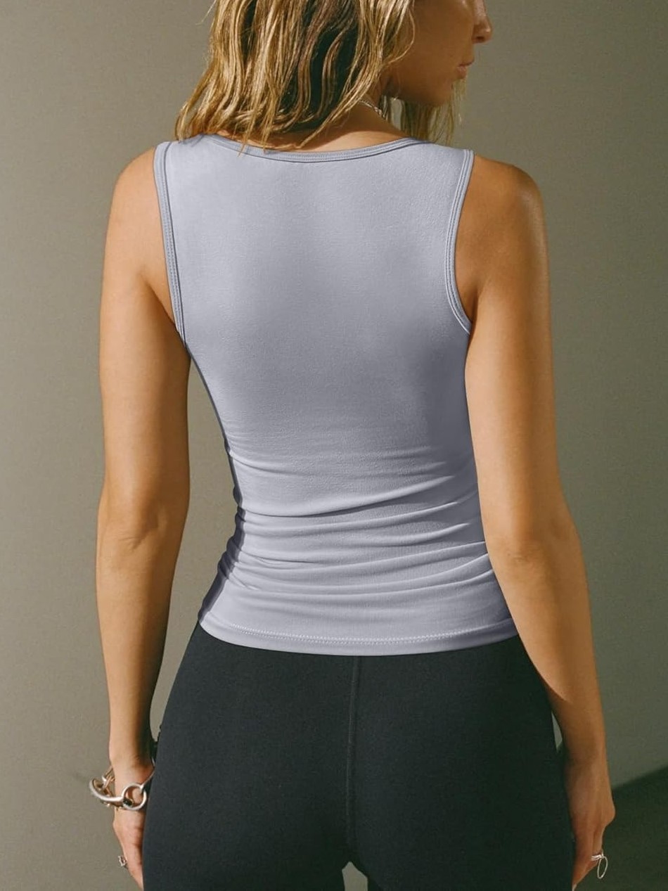 Women's Sleeveless Crew Neck Fitted Stretch Tank Top Casual Basic