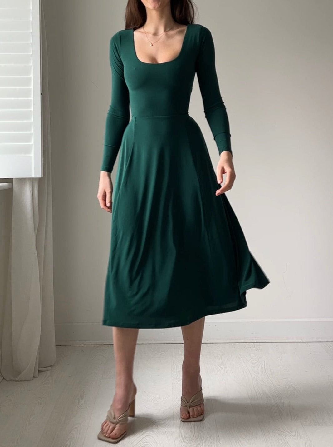 HOT SALE🔥 DOUBLE-SIDE SOLID COLOR DRESS(MID-LENGTH