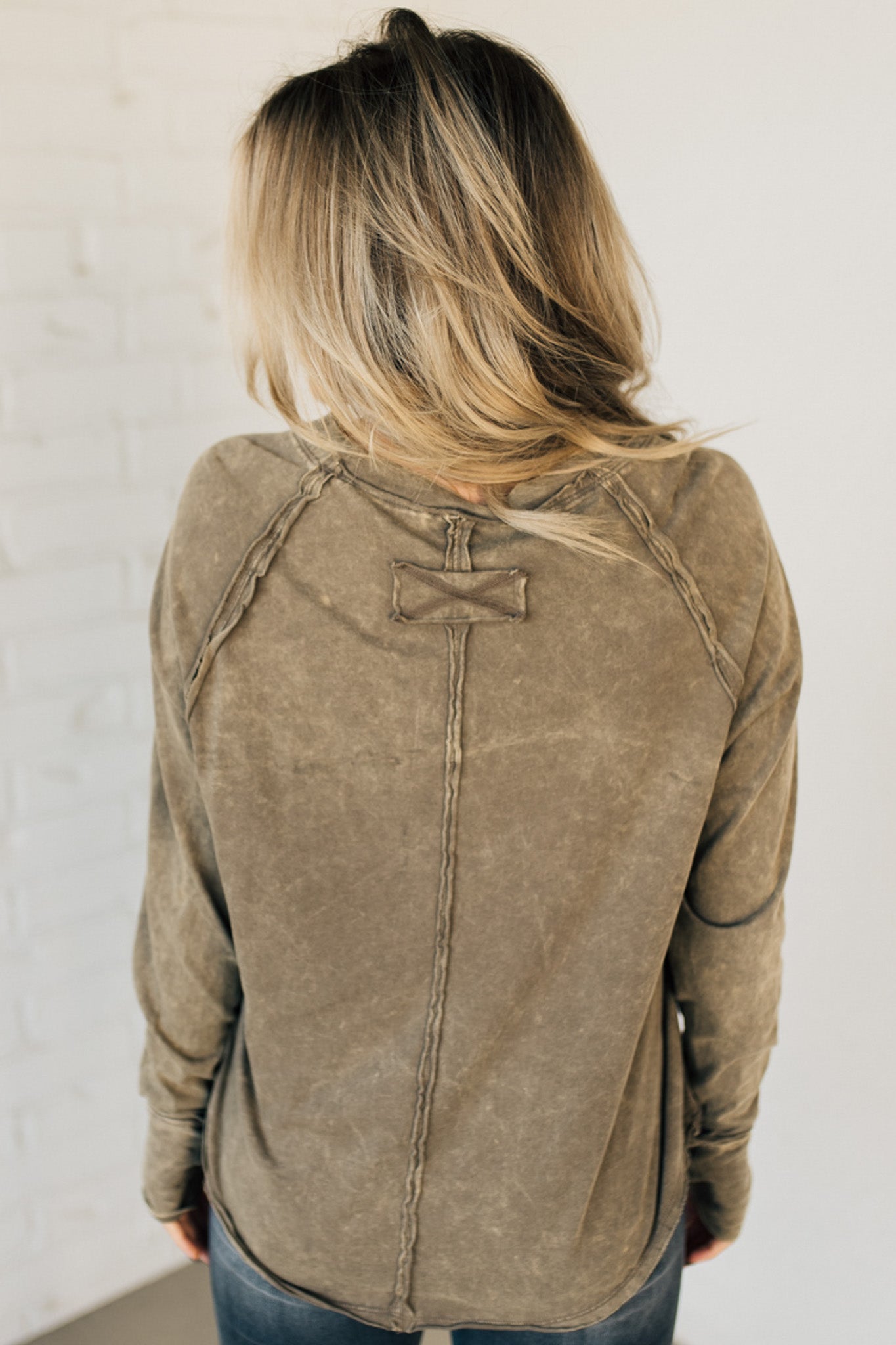 🔥2024 Fall Hot🔥Mineral Wash Thumbhole Tee(buy 2 10% OFF)