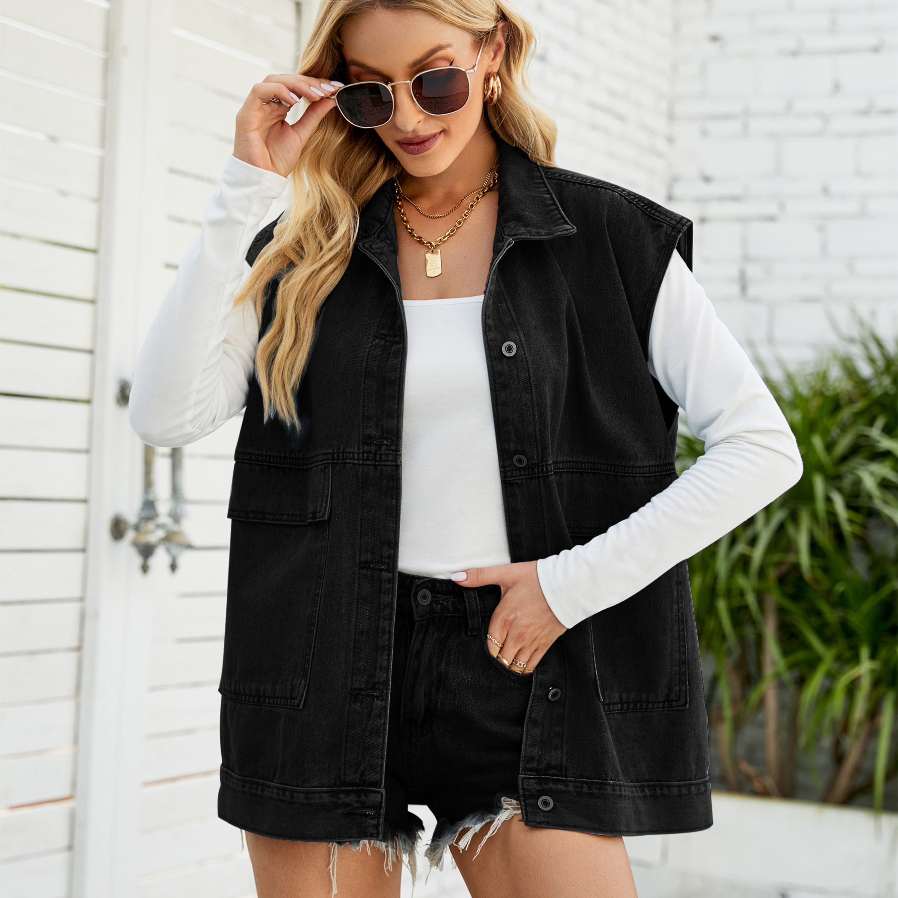 HOT SALE🔥Women's Oversized Denim Vest Jackets Distressed 