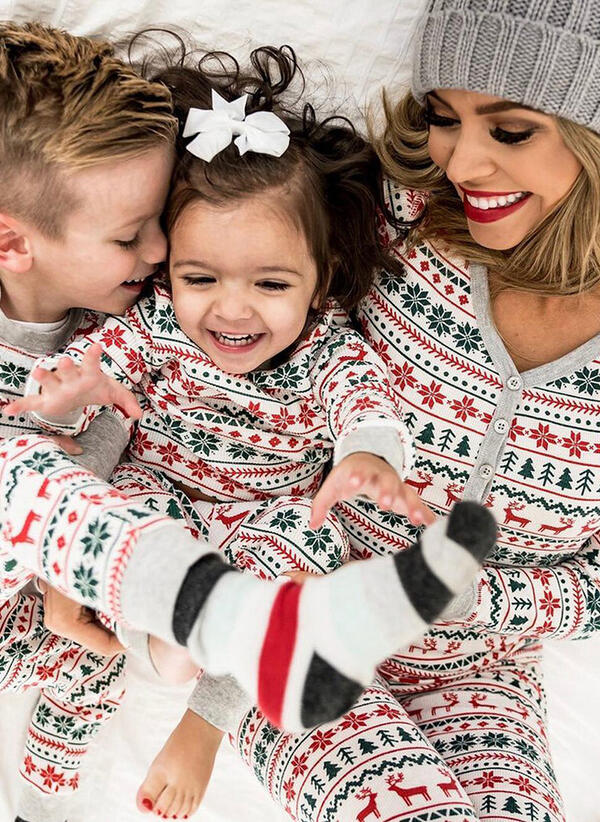 Reindeer Print Family Pajamas-Pink Laura