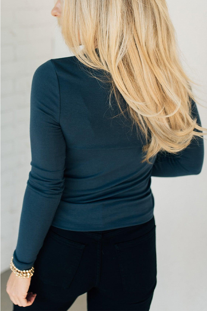 Nova Basic Long Sleeve Tee