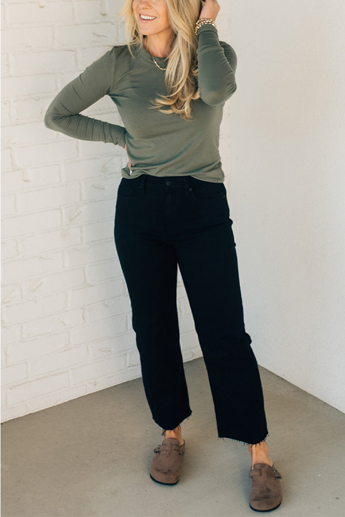 Nova Basic Long Sleeve Tee