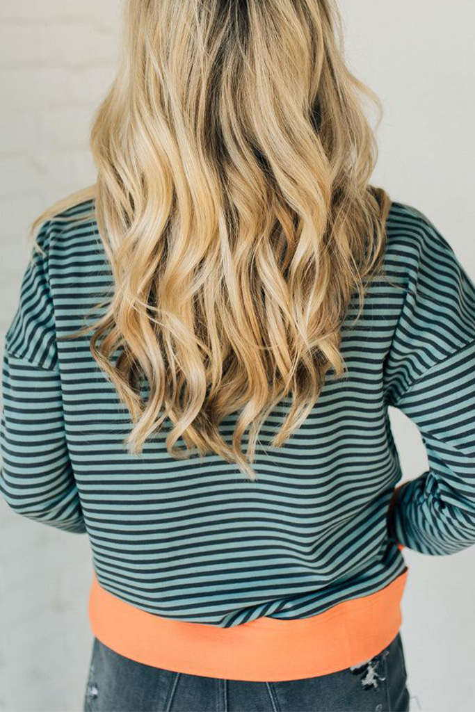 🔥Women's  Striped Oversized Sweatshirt (Buy 2 Free Shipping)