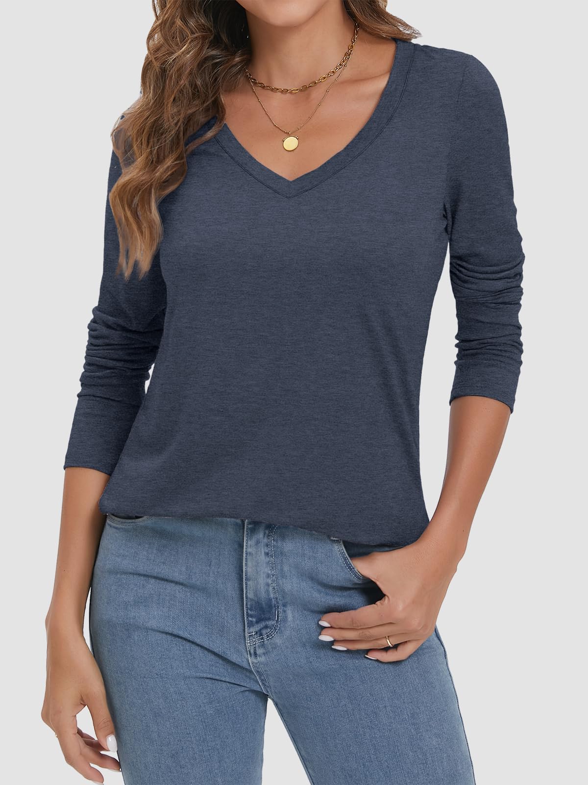 Women's V-neck Curved Hem Long Sleeve T-shirt