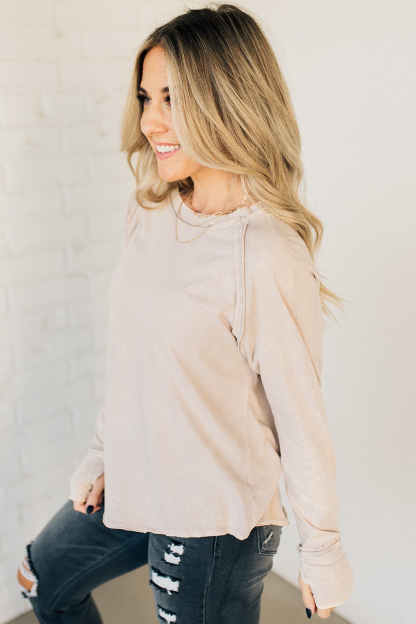🔥2024 Fall Hot🔥Mineral Wash Thumbhole Tee(buy 2 10% OFF)