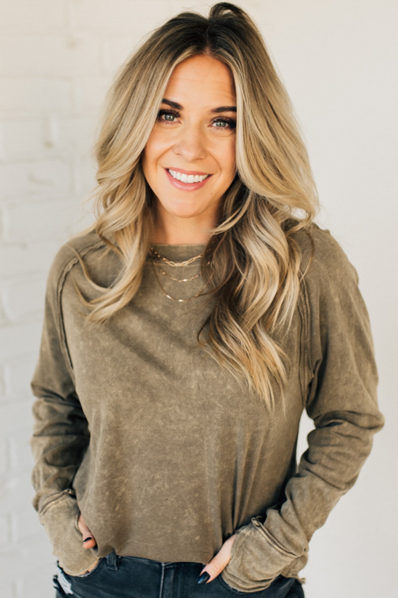 🔥2024 Fall Hot🔥Mineral Wash Thumbhole Tee(buy 2 10% OFF)