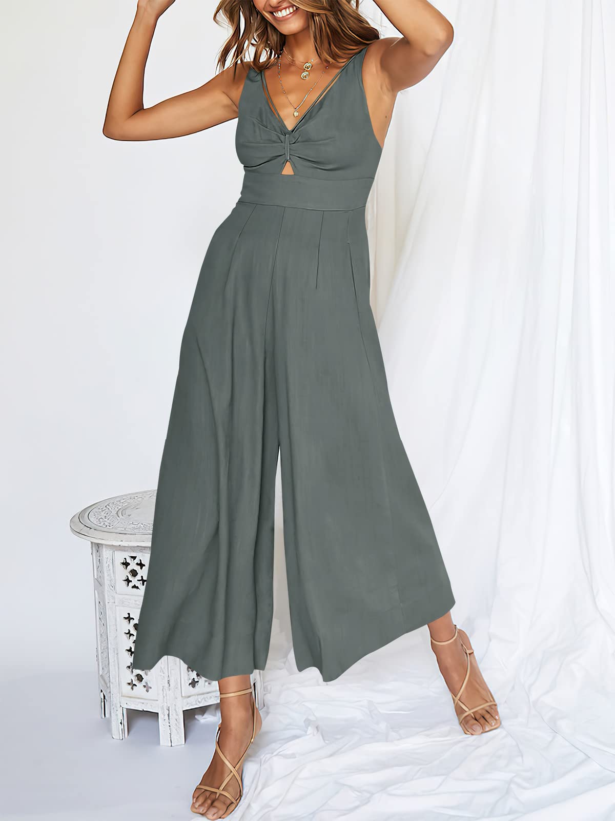 V Neck Cutout High-Waist Rompers (Buy 2 free shipping)-hivebabe.com