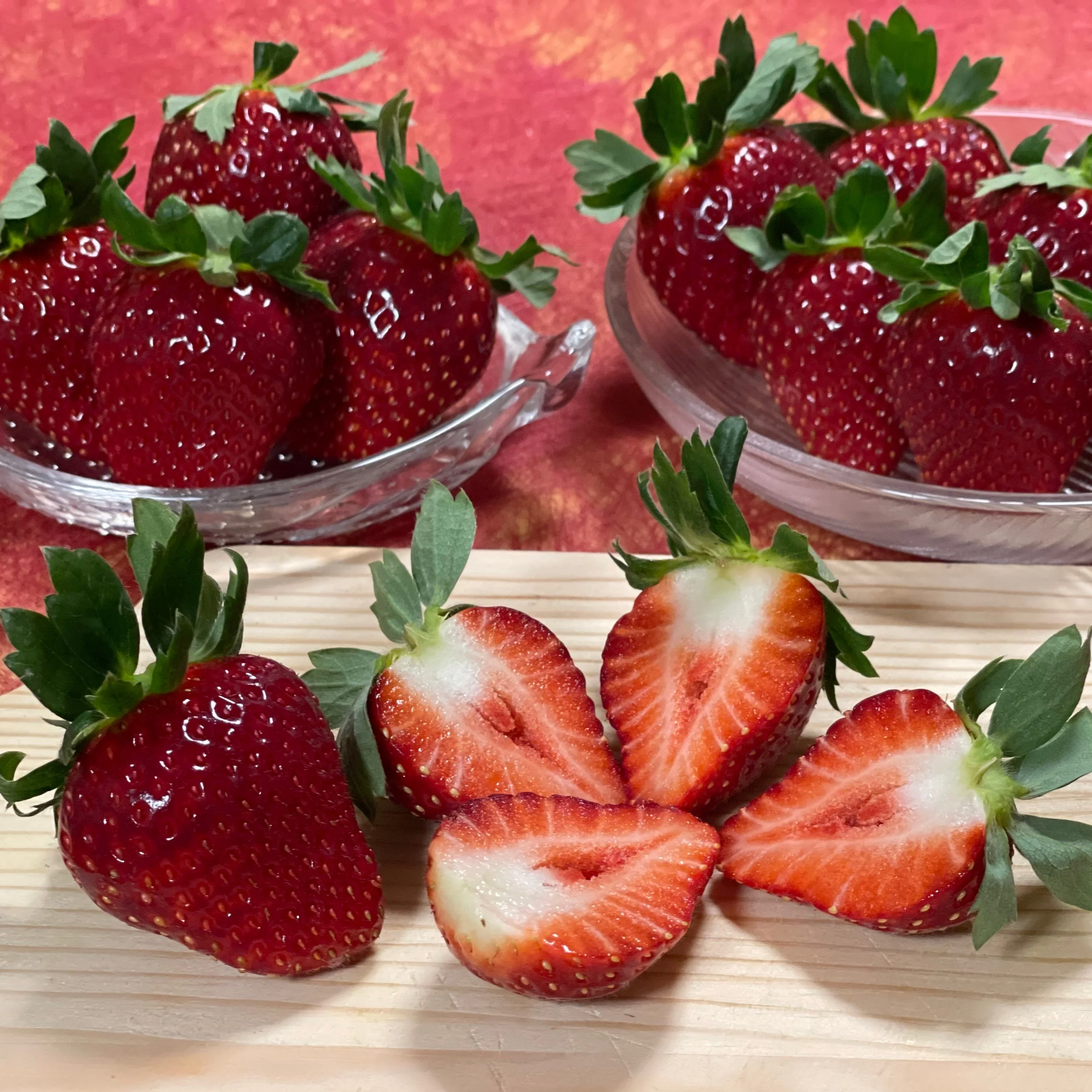 🍓Black Pearl Strawberry Seeds – Bold Flavor, Unmatched Beauty