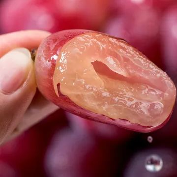 🎇Small Heart Shape💖-Romantic Red Grapes Seeds🍇