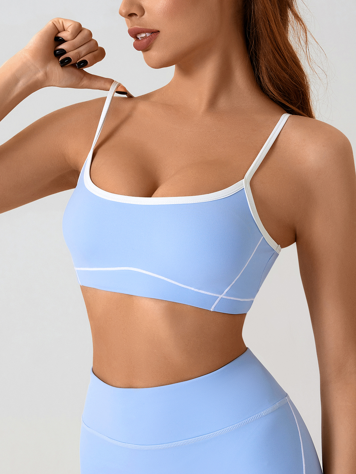 Seamless Contrast Piping Push up Sport Bra with Removable Pads
