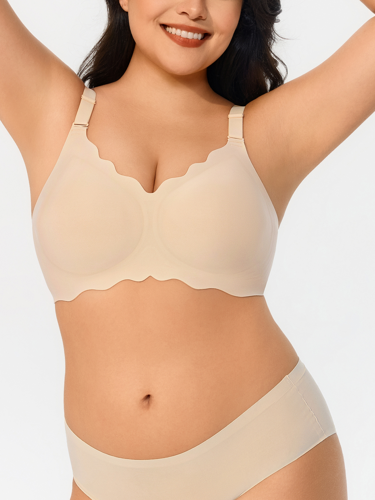 Scallop Push up Plunge Wireless Everyday Bra
