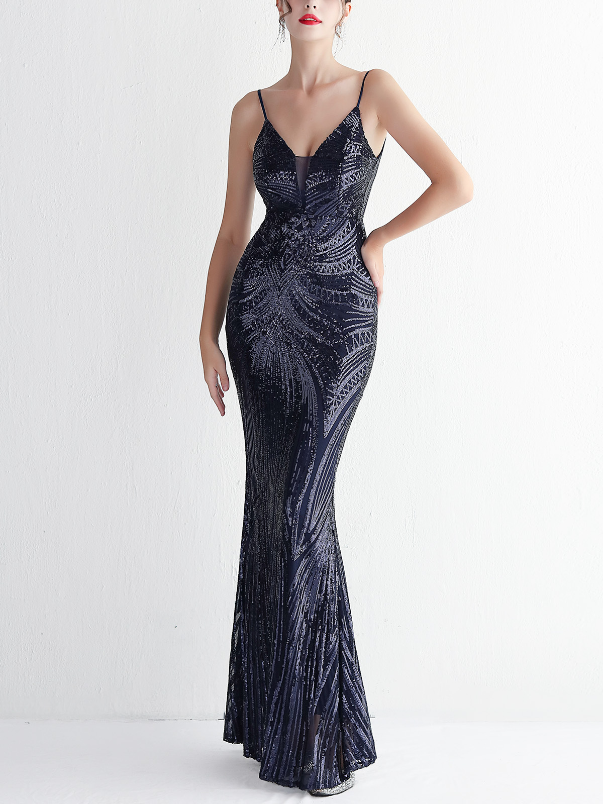 Mesh Inserted Sequin Embellished V-Neck Open Back Mermaid Maxi Gown