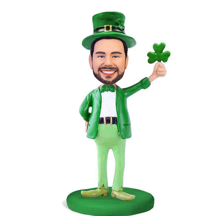 [Copy][Copy]A Man Holds Bath Towel with Engraved Words Custom Bobbleheads with Gift Box