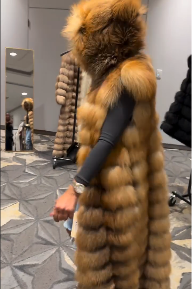 Women's Warm Fox Fur Hooded Long Vest