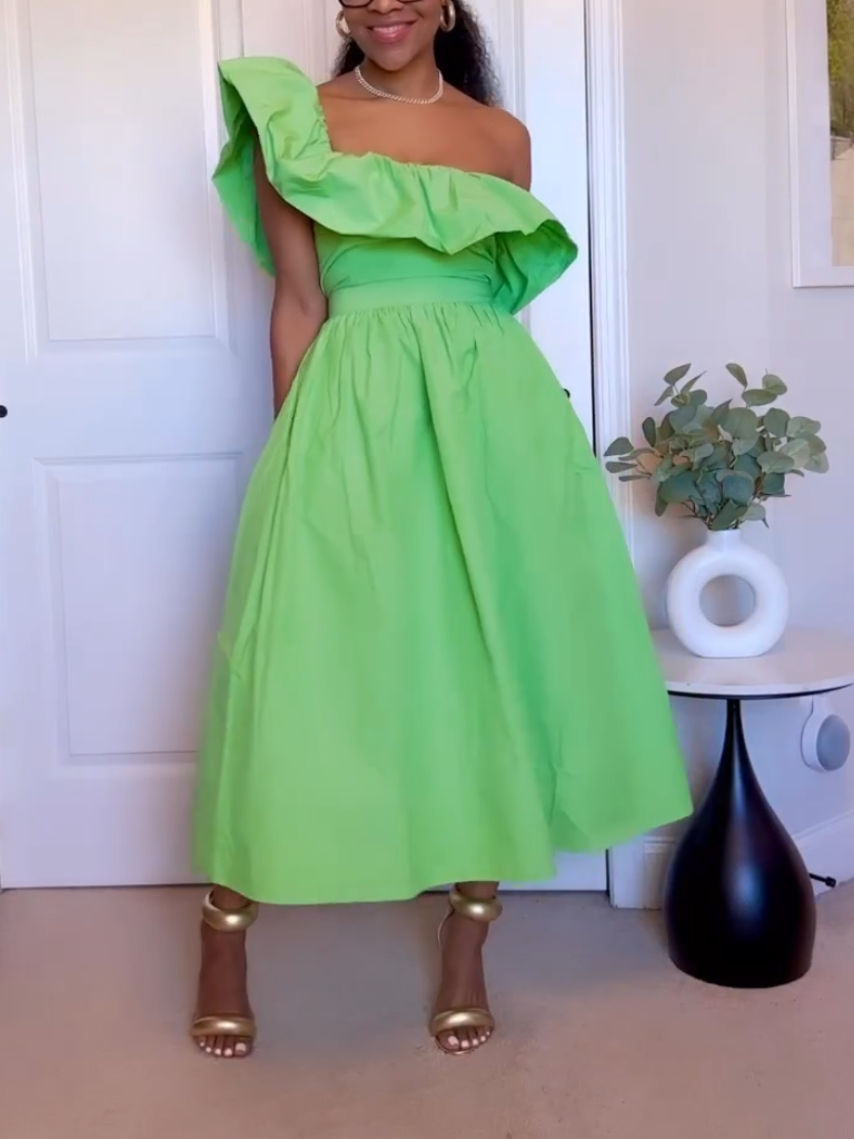 Elegant Green One-shoulder Ruffle Dress