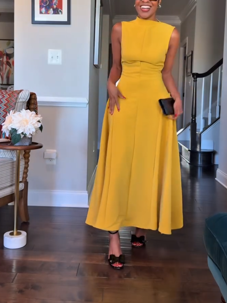 Elegant Sleeveless Turtleneck Dress