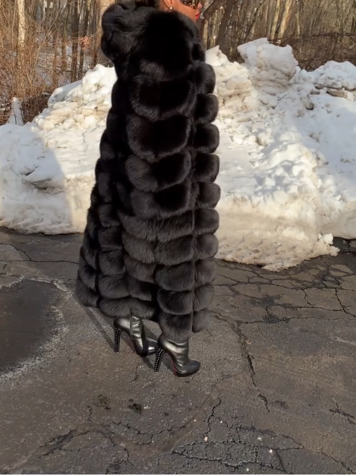 Elegant Black Long Sleeve Fox Fur Coat