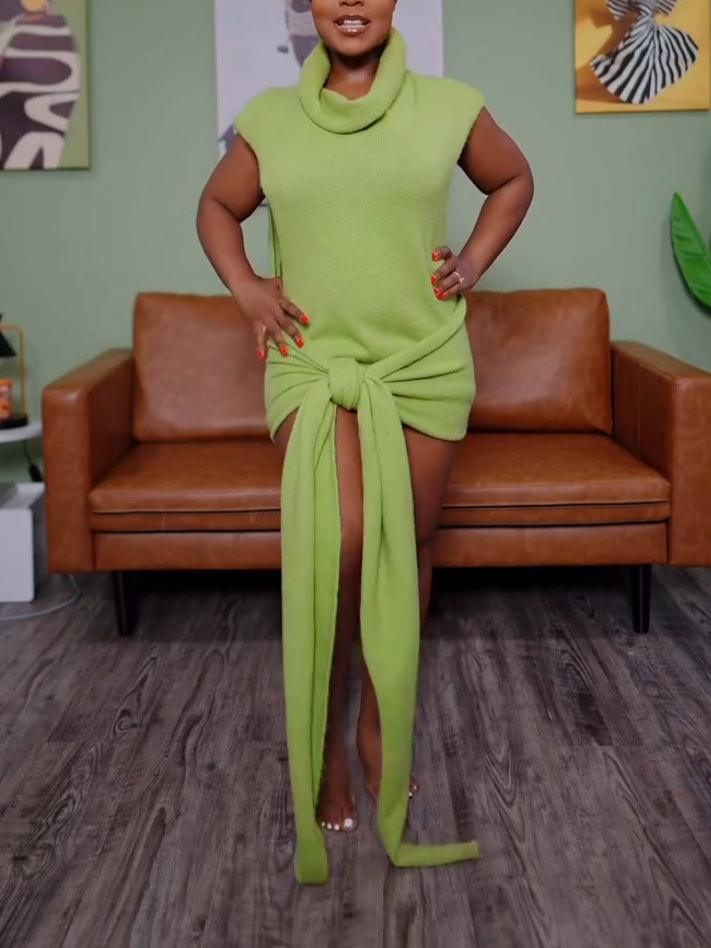 Green Kink Turtleneck Knit Dress