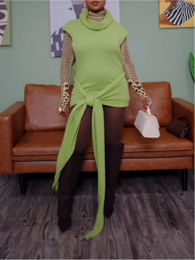 Green Kink Turtleneck Knit Dress