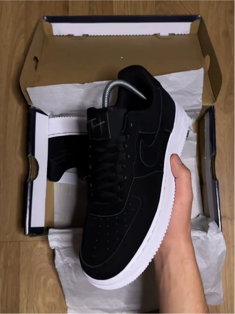 Black Casual Suede Sneakers