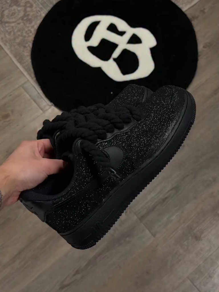 Men's Black Shiny Low-Top Sneakers