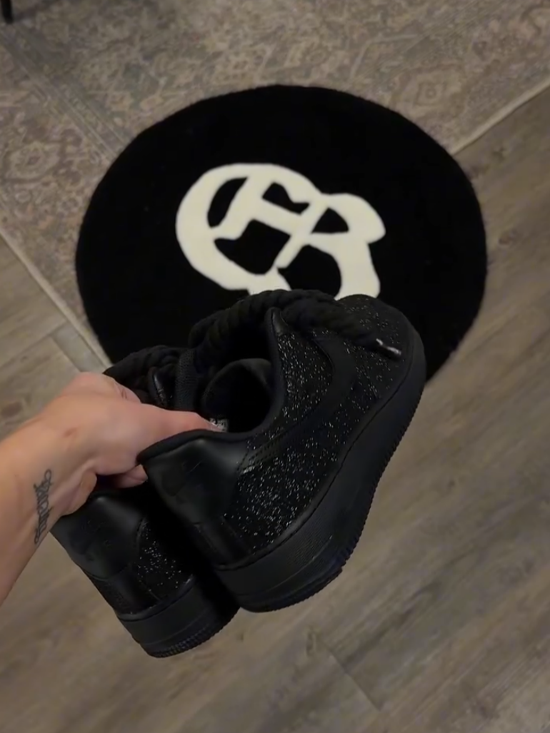 Men's Black Shiny Low-Top Sneakers