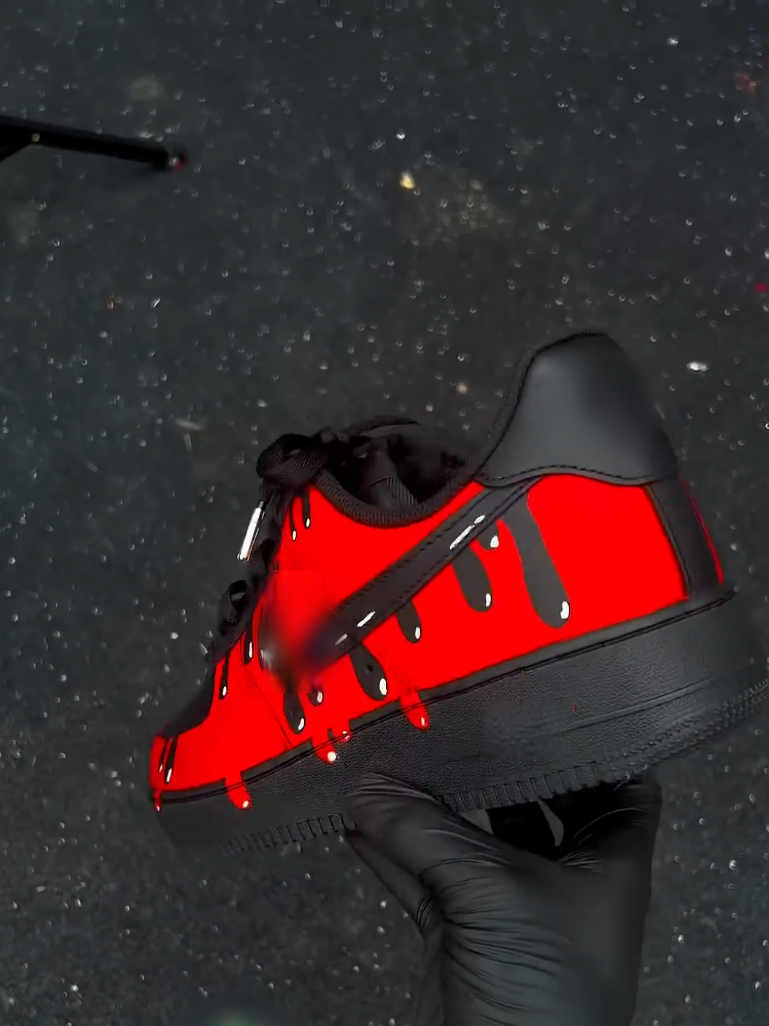 Men's Red Print Low-Top Sneakers