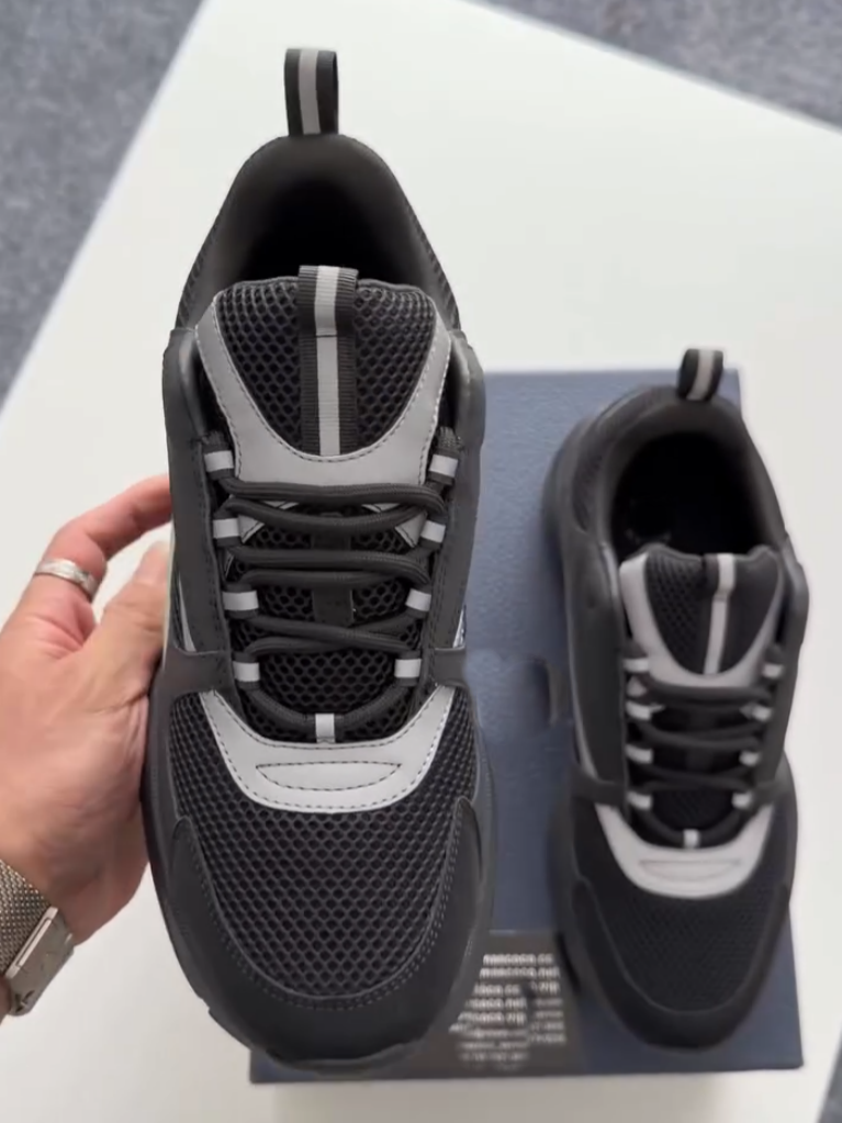 Men's Black Casual Chic Sneakers