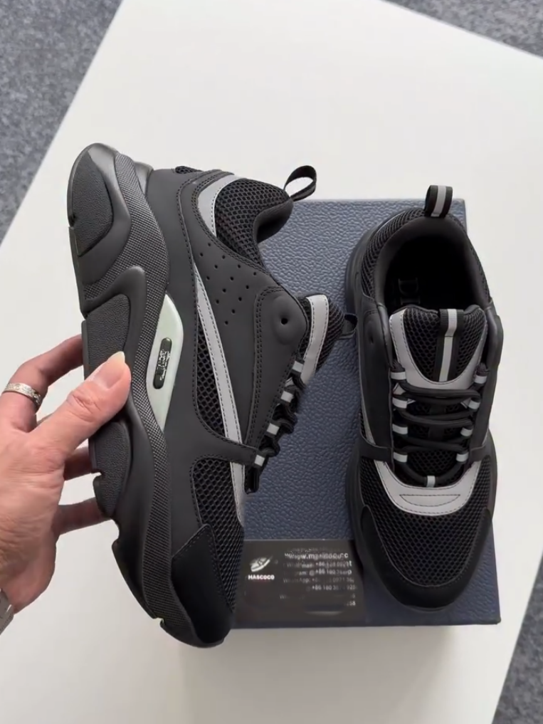 Men's Black Casual Chic Sneakers