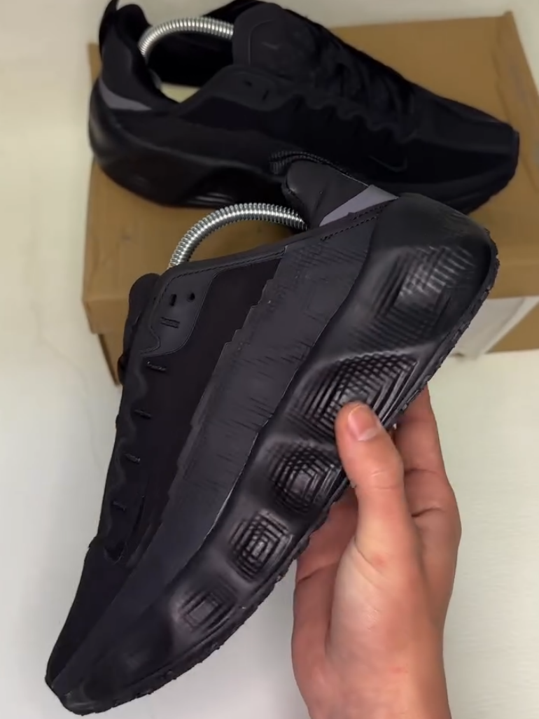 Casual Black Breathable Sneakers