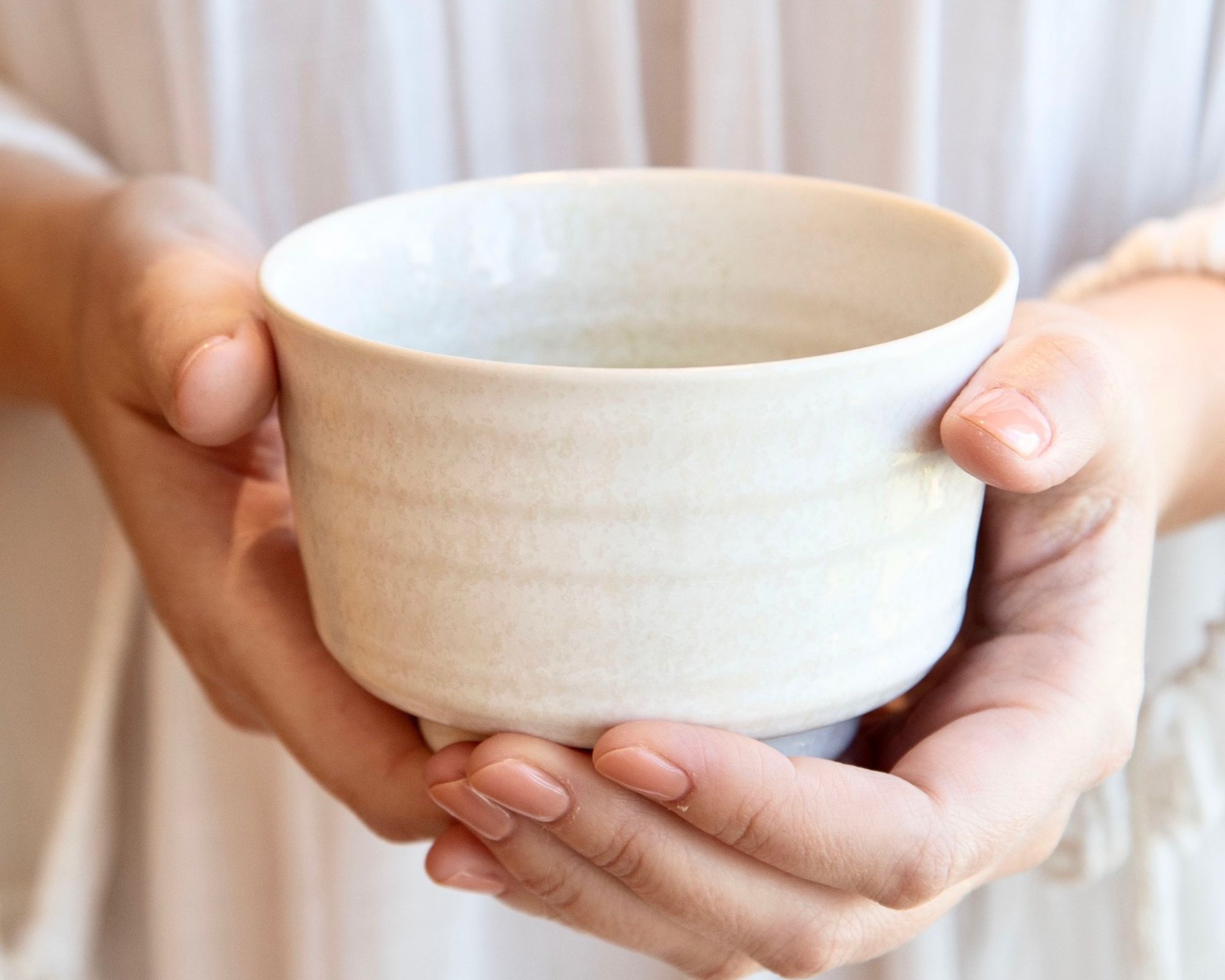 Matcha Bowl - White Ceramic Minimalist