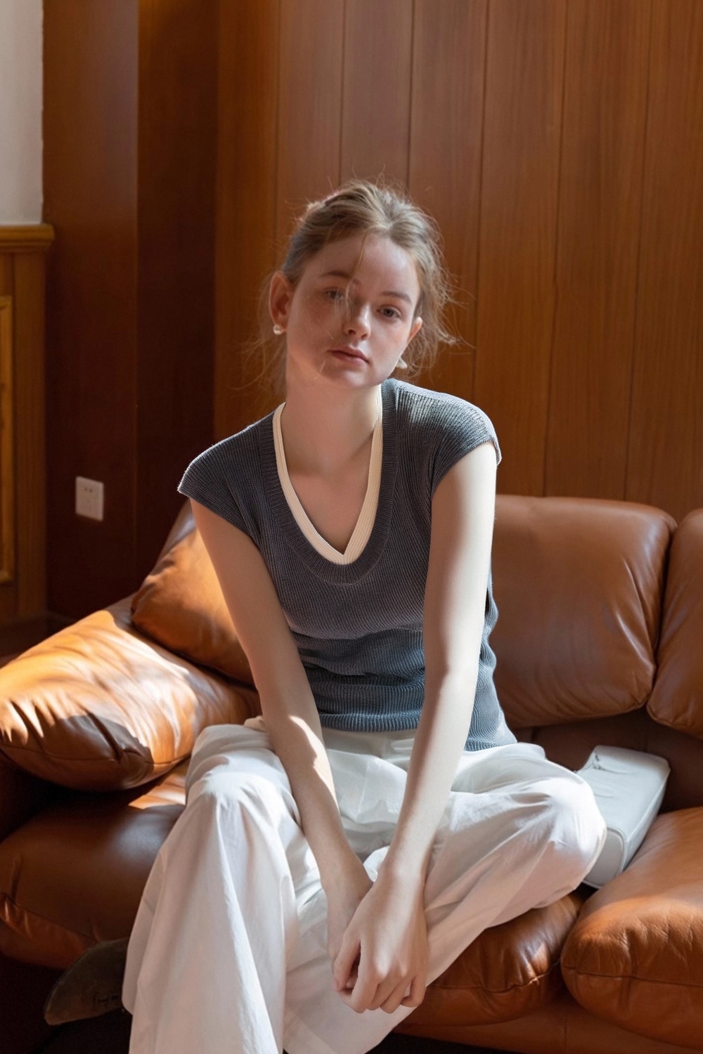 Minimalist Contrast Color Slim Sweater