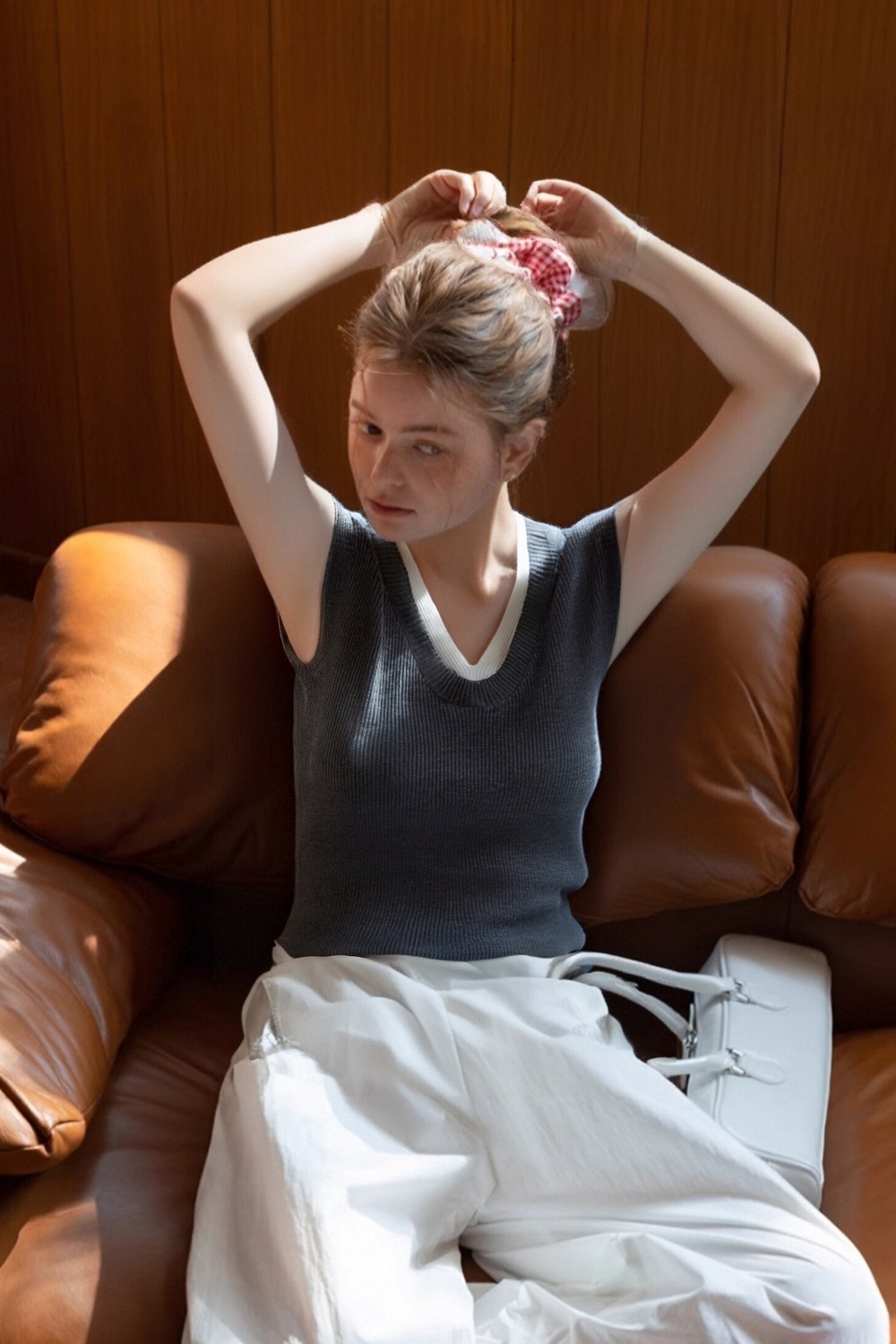 Minimalist Contrast Color Slim Sweater