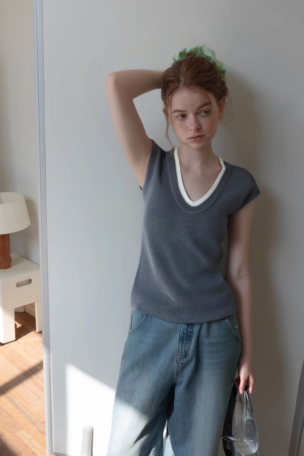 Minimalist Contrast Color Slim Sweater