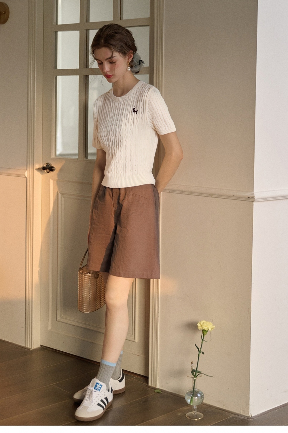 Straight Shoulders Round Neck Embroidered Sweater