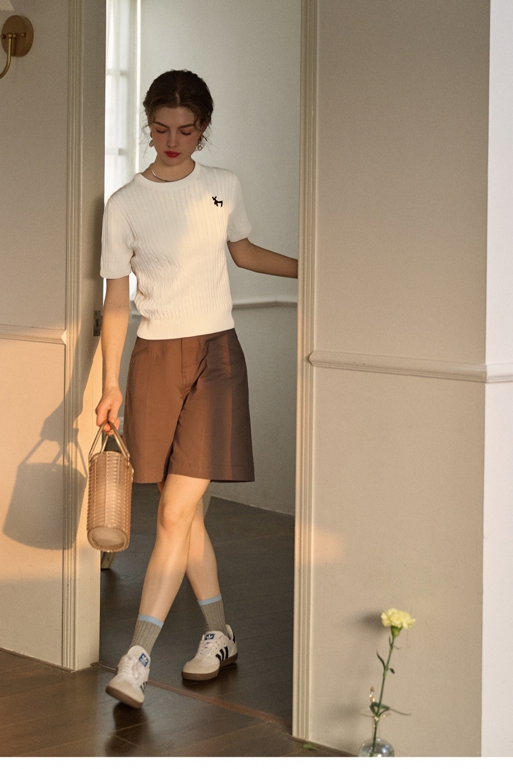 Straight Shoulders Round Neck Embroidered Sweater