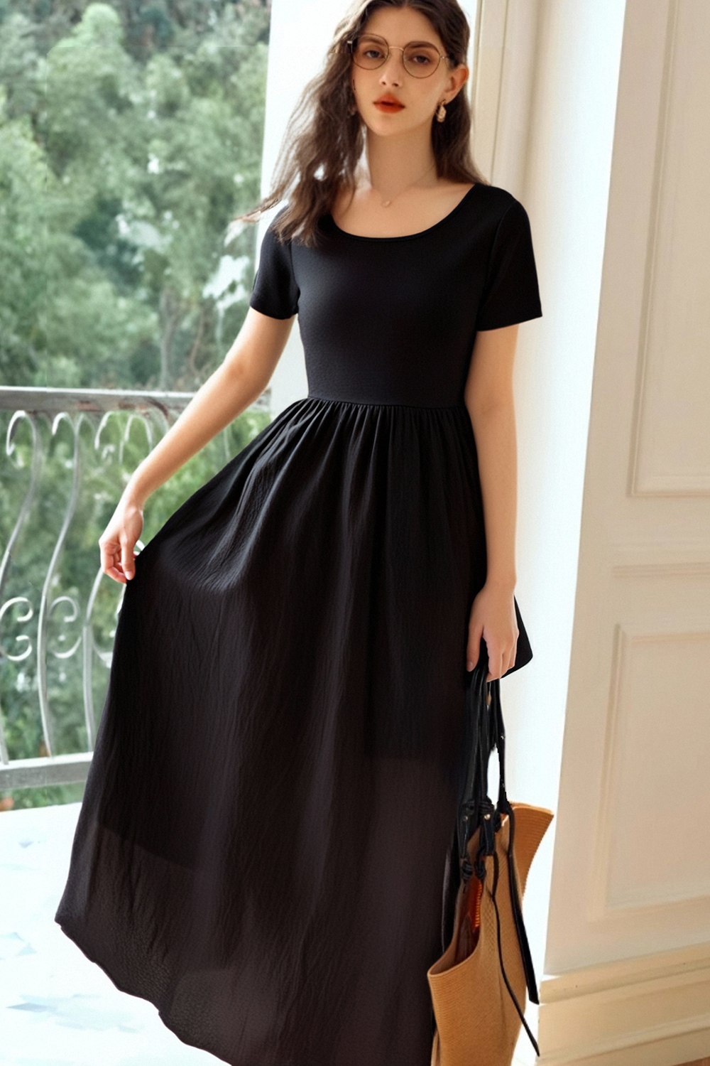 U-Neck Slim Bud Dress